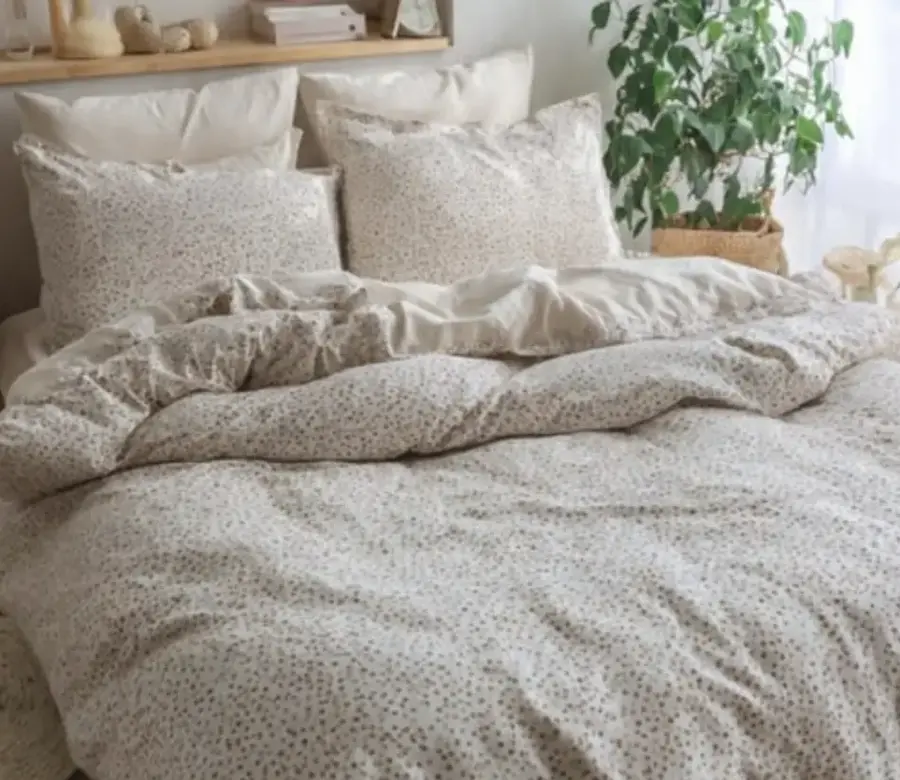 Tech / Cooling bedroom style